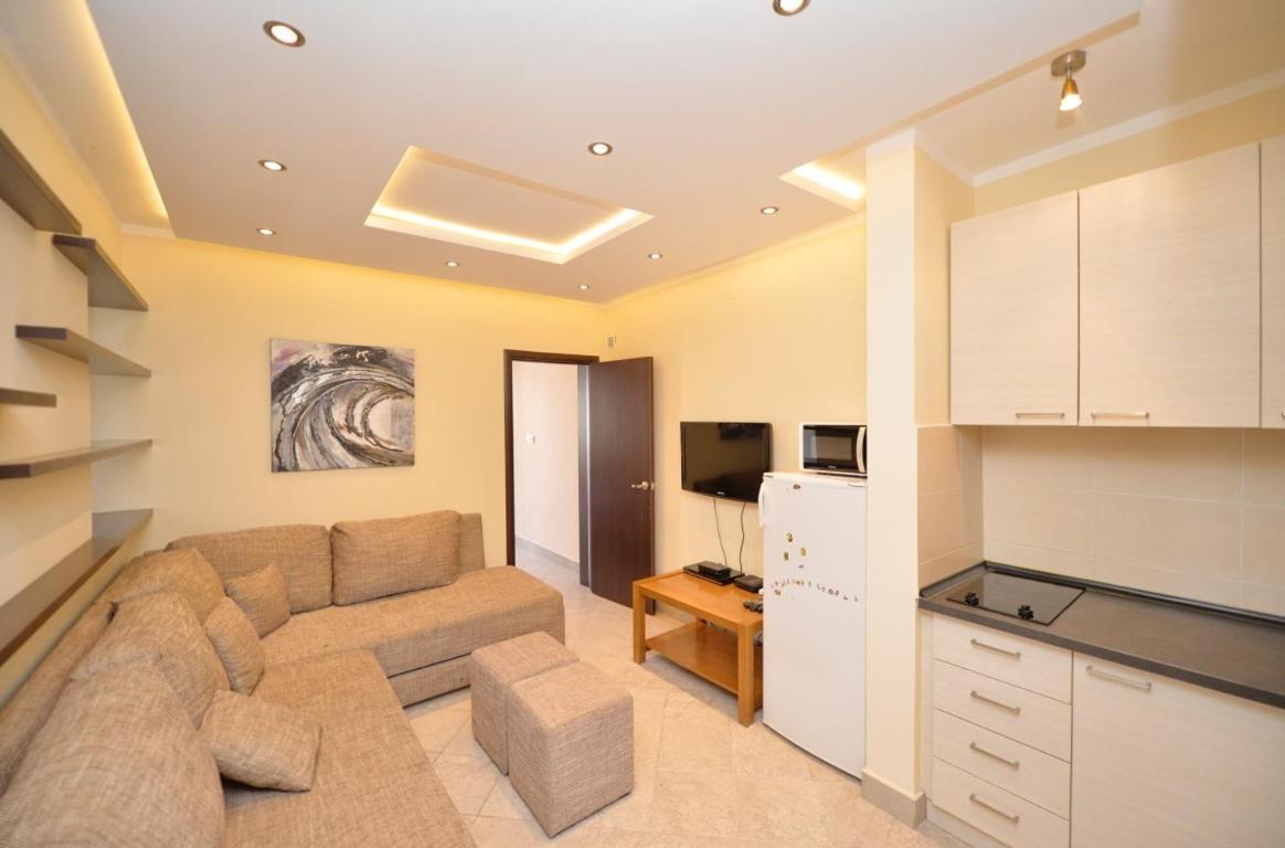 Rafailovici Holiday Apartments Extérieur photo