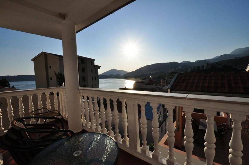 Rafailovici Holiday Apartments Extérieur photo