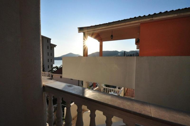 Rafailovici Holiday Apartments Extérieur photo