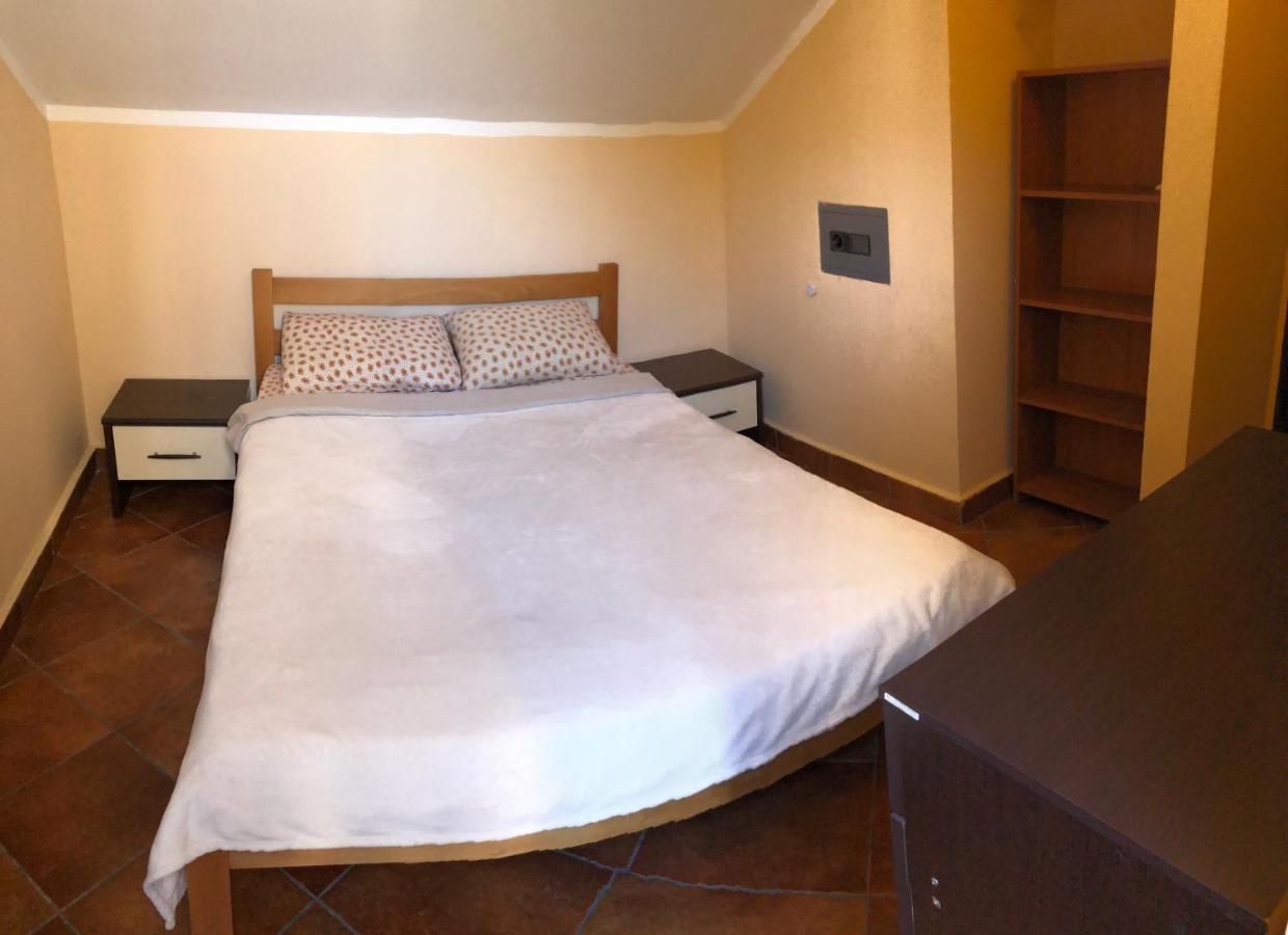 Rafailovici Holiday Apartments Extérieur photo