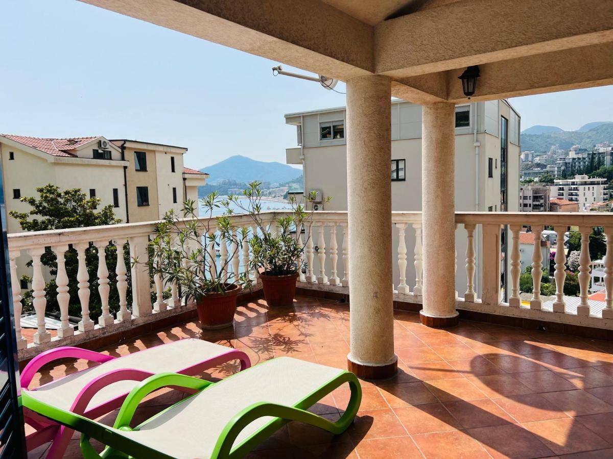 Rafailovici Holiday Apartments Extérieur photo