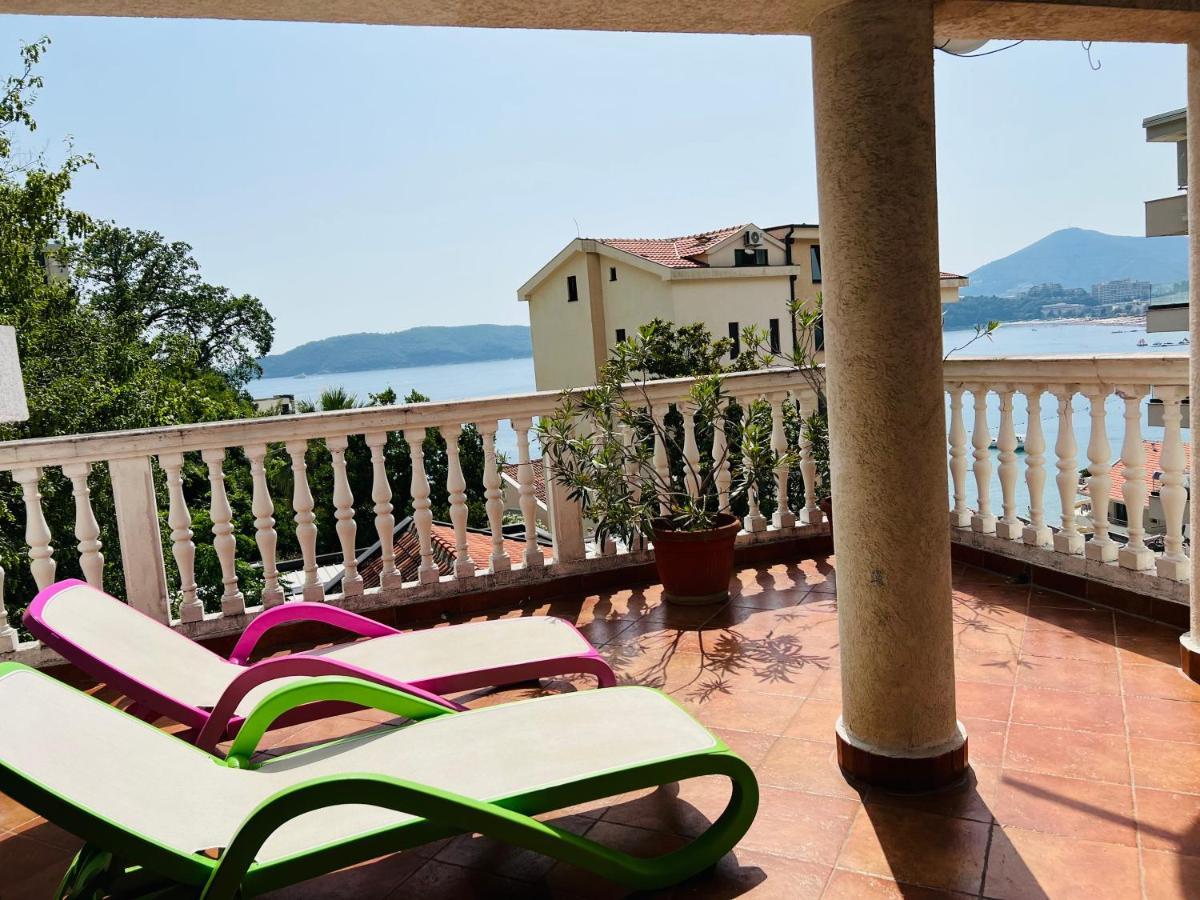 Rafailovici Holiday Apartments Extérieur photo