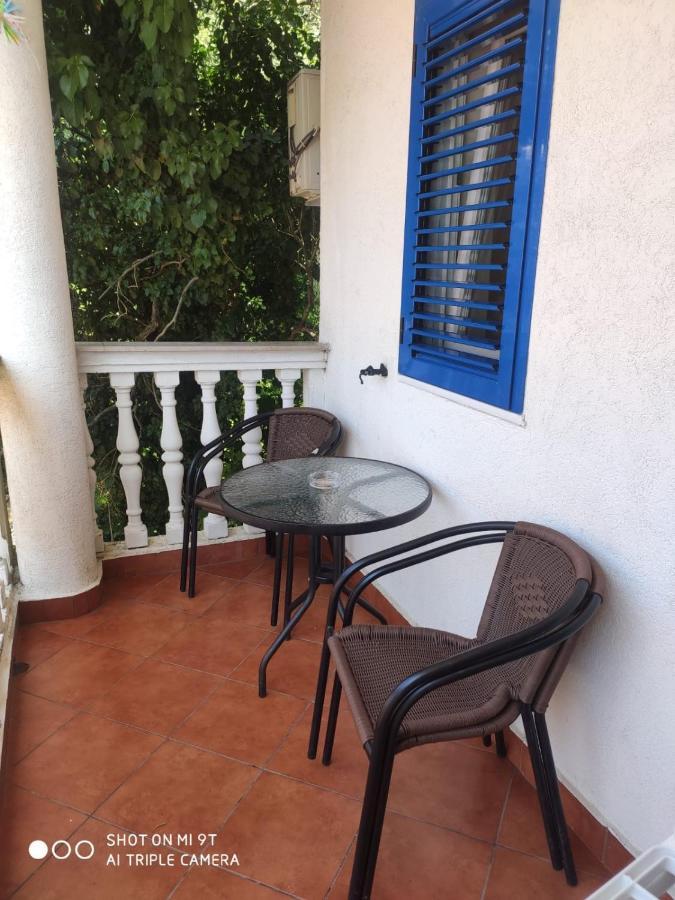 Rafailovici Holiday Apartments Extérieur photo