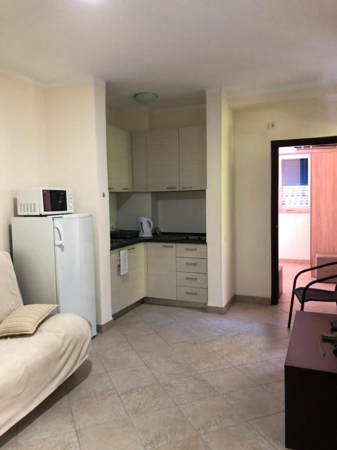 Rafailovici Holiday Apartments Extérieur photo